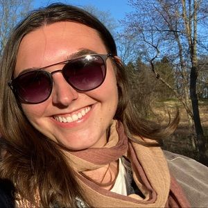 Meet your Posher, Brianna